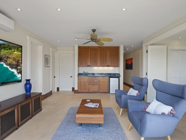 Stunning Vacation Rental with 5 Bedrooms & Ocean Views