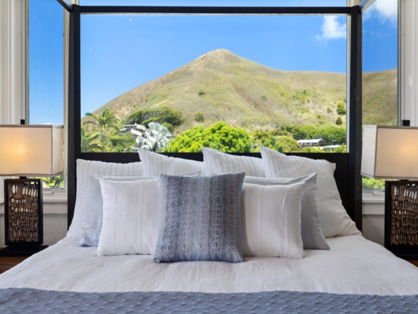 Stunning Vacation Rental with 5 Bedrooms & Ocean Views