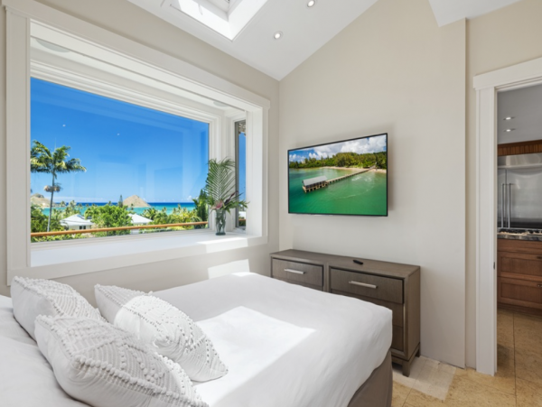 Stunning Vacation Rental with 5 Bedrooms & Ocean Views
