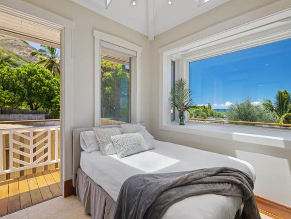 Stunning Vacation Rental with 5 Bedrooms & Ocean Views