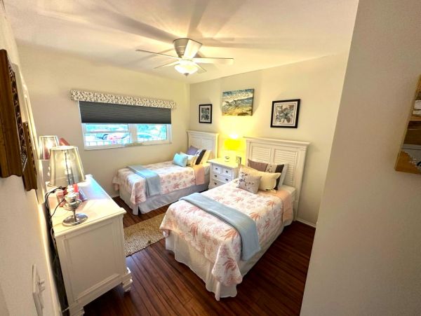 Beachfront Two Bedroom Vacation Condo in Longboat Key