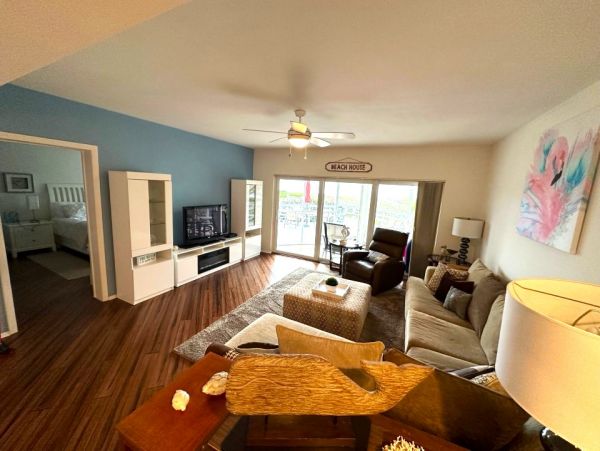 Beachfront Two Bedroom Vacation Condo in Longboat Key