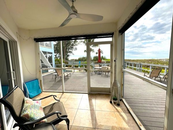Beachfront Two Bedroom Vacation Condo in Longboat Key