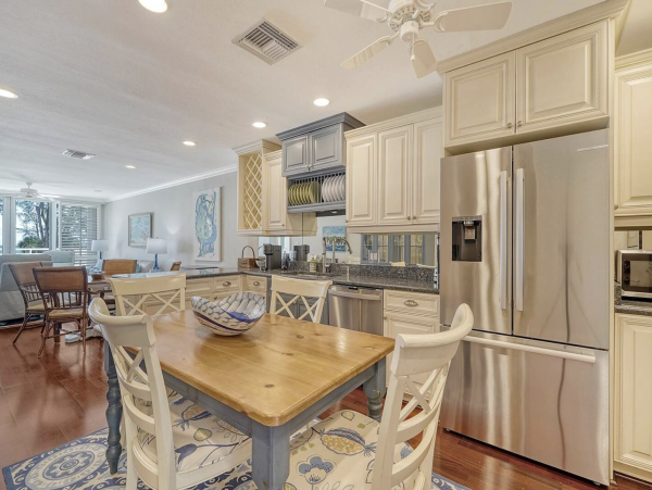 Longboat Key Gulf View Two Bedroom Vacation Rental PLUS DEN (3 bedrms)