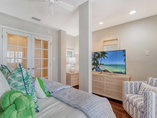 Longboat Key Gulf View Two Bedroom Vacation Rental PLUS DEN (3 bedrms)