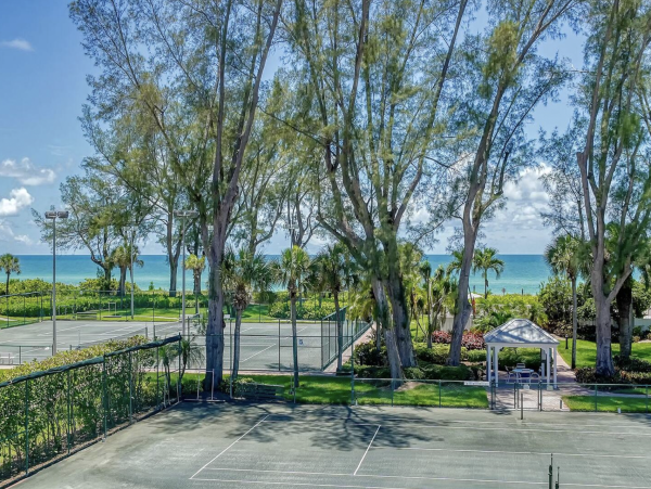 Longboat Key Gulf View Two Bedroom Vacation Rental PLUS DEN (3 bedrms)