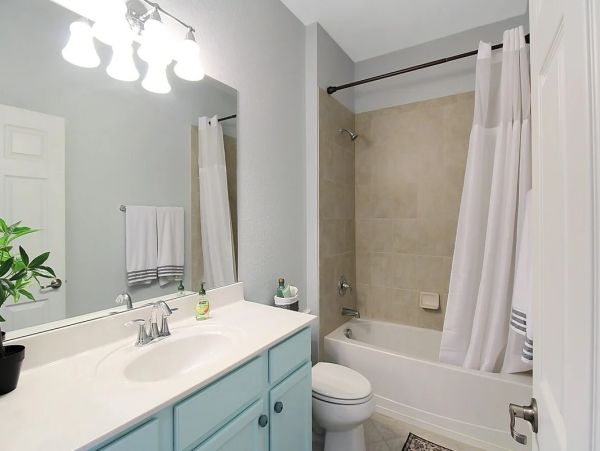 Florida Lakefront Vacation Rentals - Luxury Villas in Venice Florida