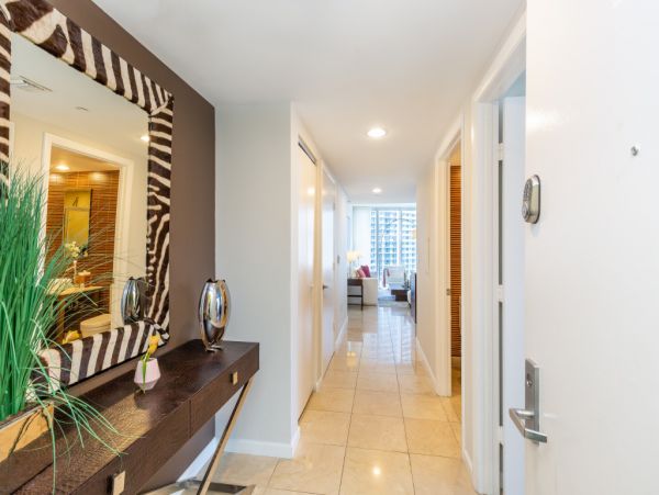 Luxury Vacation Rental in Miami with Stunning Bay Views