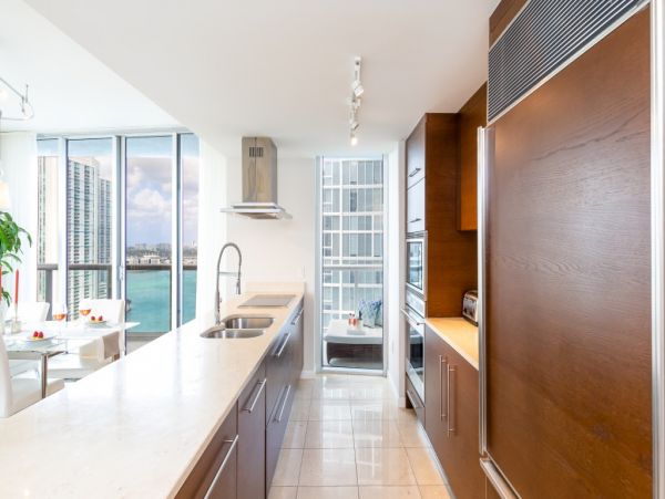 Luxury Vacation Rental in Miami with Stunning Bay Views
