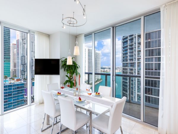 Luxury Vacation Rental in Miami with Stunning Bay Views