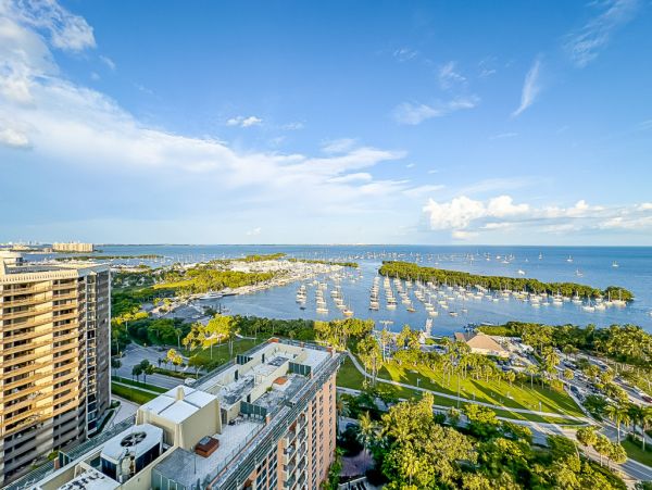 Miami One Bedroom Rental Condo with Panoramic Ocean Views