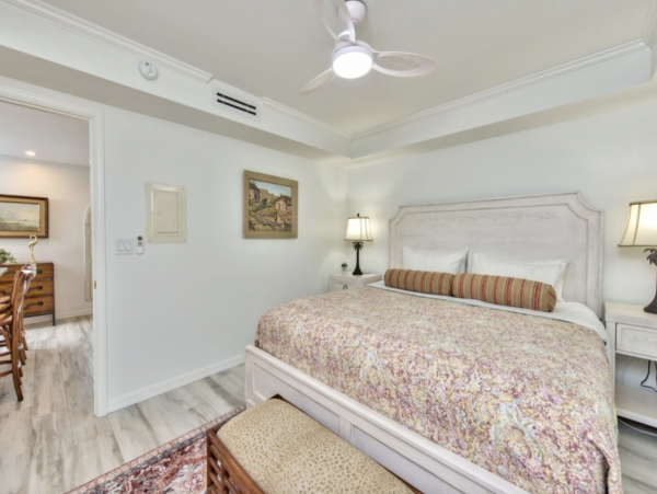 This Wonderful One bedroom Naples Offers the Wow Factor