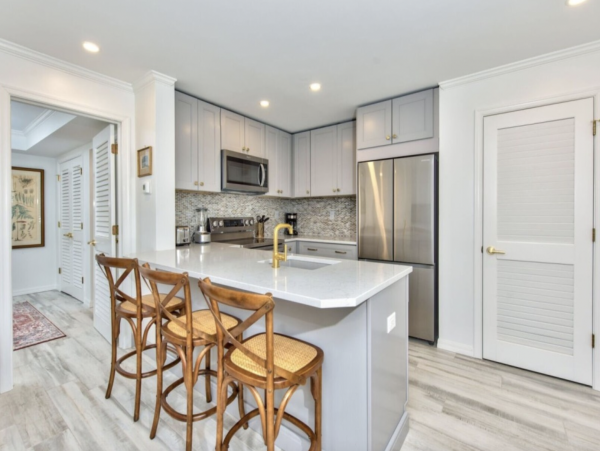 This Wonderful One bedroom Naples Offers the Wow Factor