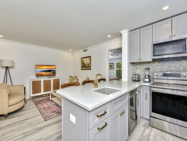 This Wonderful One bedroom Naples Offers the Wow Factor