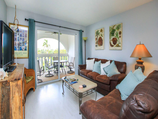 Sanibel Oasis: Gulf Proximity, Pool, and Serene Sundeck