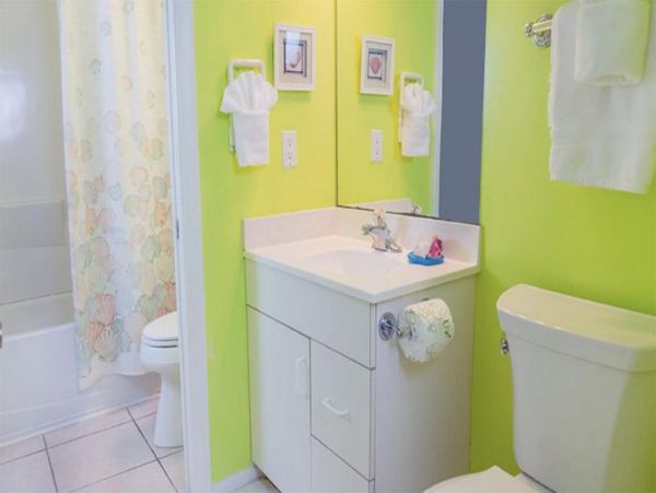 Cozy Sanibel Vacation Rental Steps from the Beach