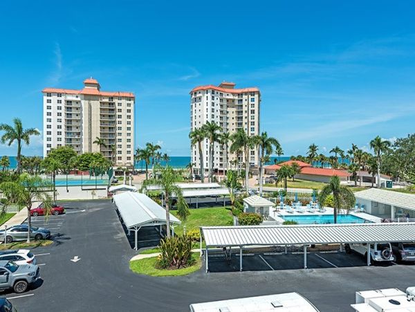 Two Bedroom Walk to Beach Rental Condo in Naples