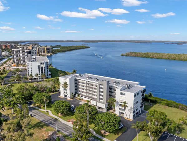 Fort Myers Beach Bay Front Two Bedroom Vacation Rental