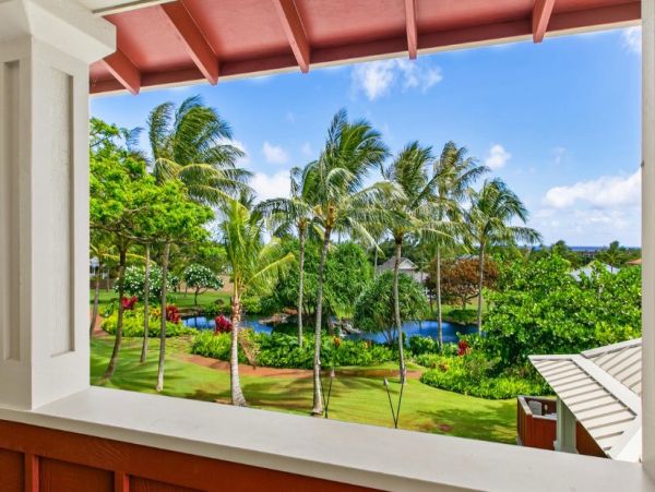 Five Bedroom One of a Kind Vacation Rental Home in Poipu