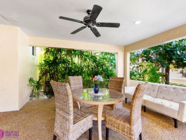 Luxury Vacation Rental in Siesta Key: Beachfront Bliss