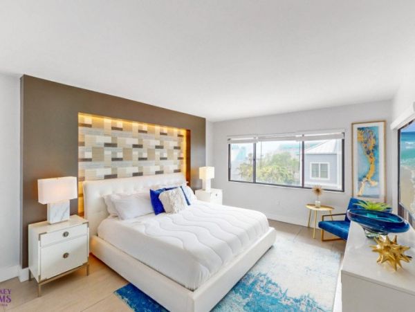 Luxury Vacation Rental in Siesta Key: Beachfront Bliss