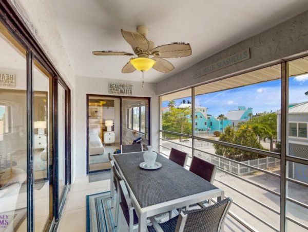 Luxury Vacation Rental in Siesta Key: Beachfront Bliss