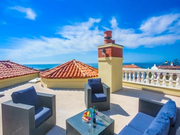 La Jolla Four Bedroom Walk to Beach Rental Home
