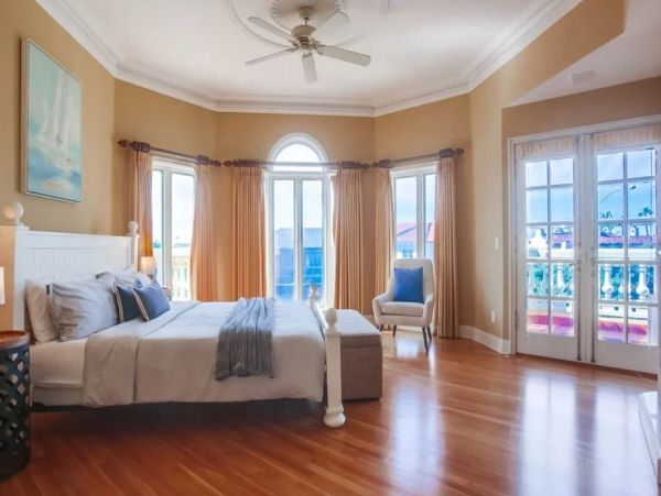 La Jolla Four Bedroom Walk to Beach Rental Home