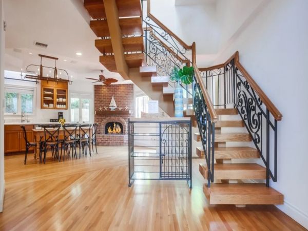 La Jolla Four Bedroom Walk to Beach Rental Home
