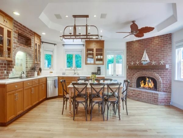 La Jolla Four Bedroom Walk to Beach Rental Home