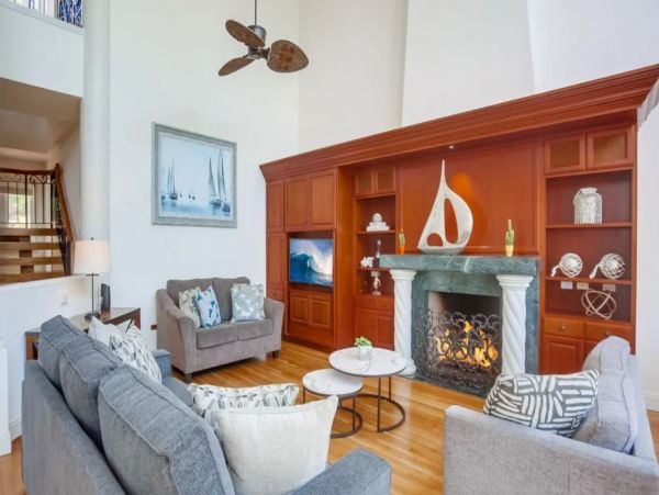 La Jolla Four Bedroom Walk to Beach Rental Home