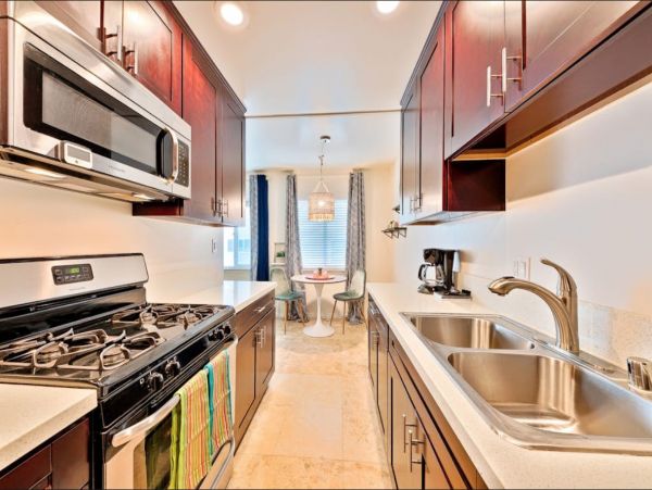 Stunning Oceanfront Vacation Rental in La Jolla Village