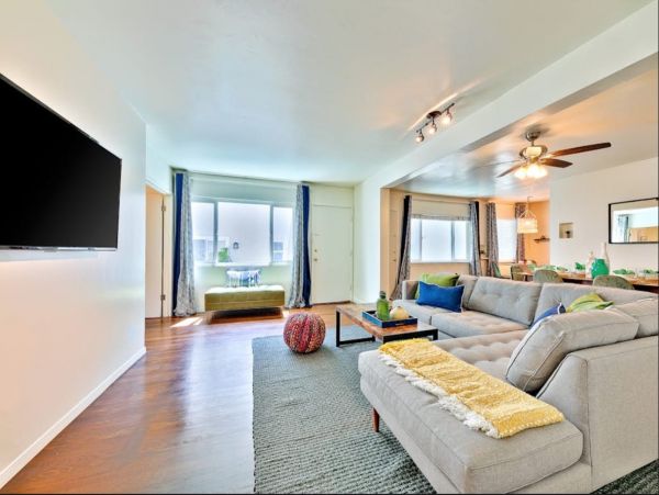Stunning Oceanfront Vacation Rental in La Jolla Village