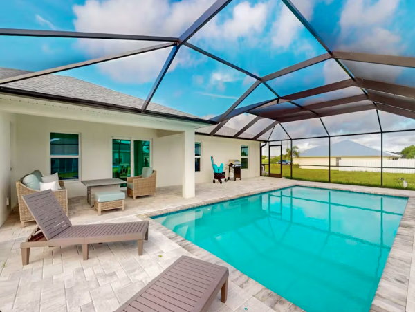 4-Bdrm Vacation Home Perfect for 2 Families w/ Pool in Cape Coral