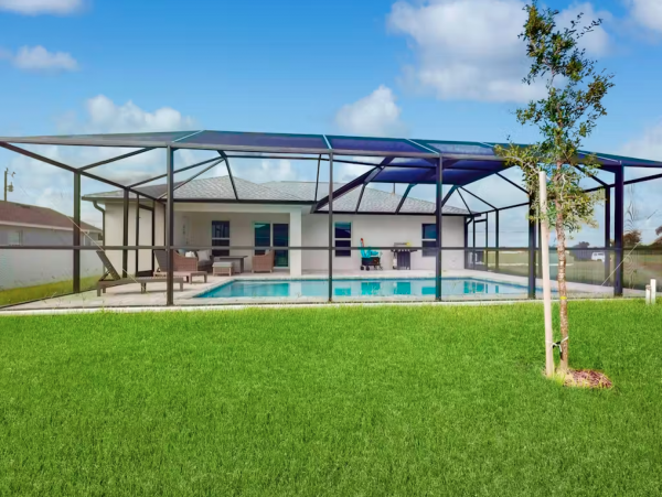 4-Bdrm Vacation Home Perfect for 2 Families w/ Pool in Cape Coral