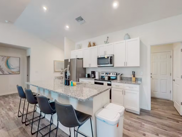 4-Bdrm Vacation Home Perfect for 2 Families w/ Pool in Cape Coral