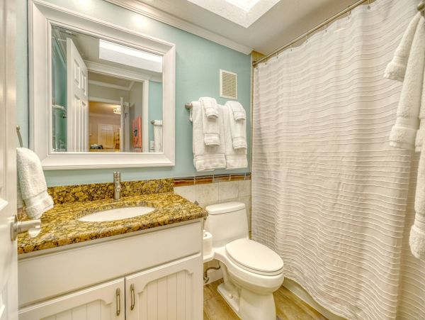 Redington Shores Top Floor Condo Unobstructed Beach Views