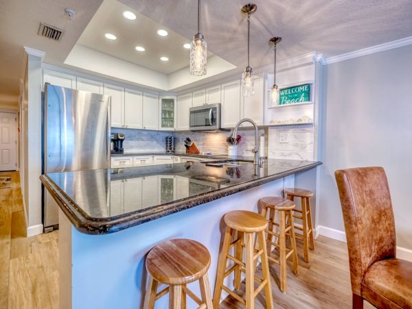 Redington Shores Top Floor Condo Unobstructed Beach Views
