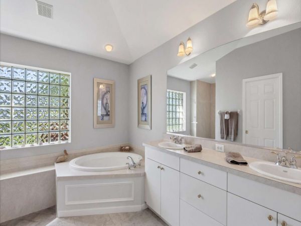Relaxing Manasota Key Retreat with Pool & Sunset Views