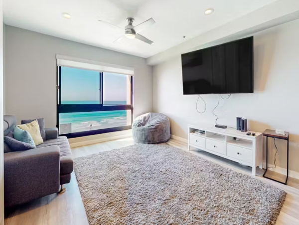 Oceanfront Penthouse San Diego Beach Getaway