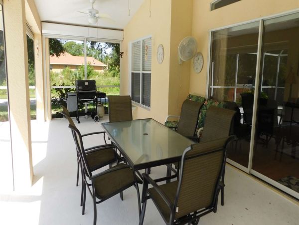 Relaxing Englewood Vacation Rental Near Beaches and Shopping