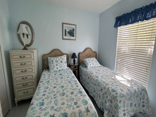 Relaxing Englewood Vacation Rental Near Beaches and Shopping