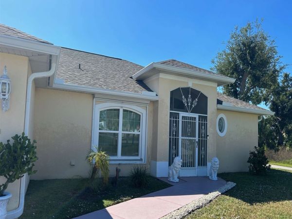 Relaxing Englewood Vacation Rental Near Beaches and Shopping