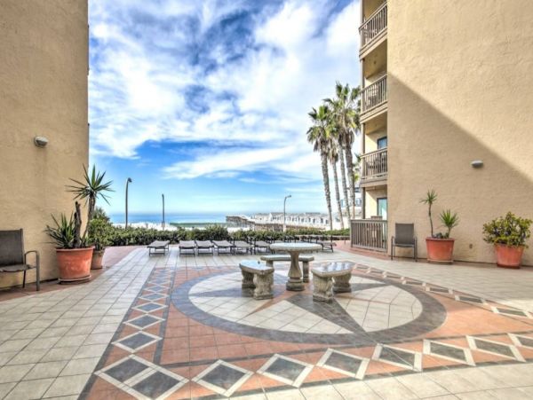 Pacific Beach Oceanfront Two Bedroom Vacation Condo