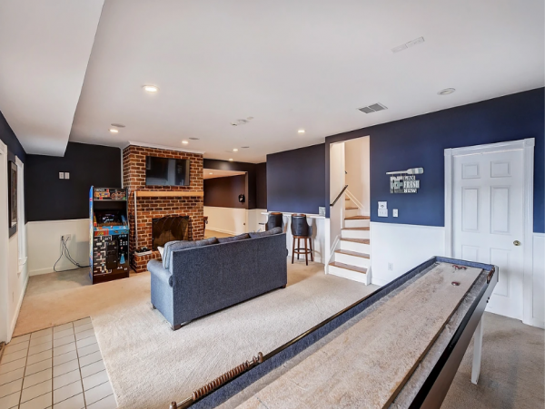 Lakefront 7-Bedroom Home at Lake Norman with Private Pool
