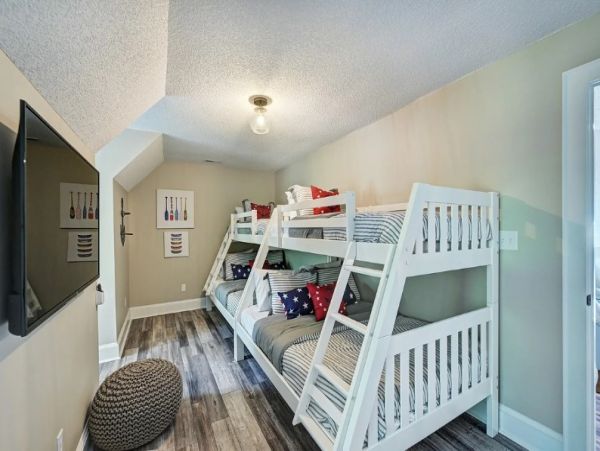 Lake Norman Seven Bedroom Vacation Rental Home with Gorgeous Views