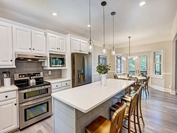 Lake Norman Seven Bedroom Vacation Rental Home with Gorgeous Views