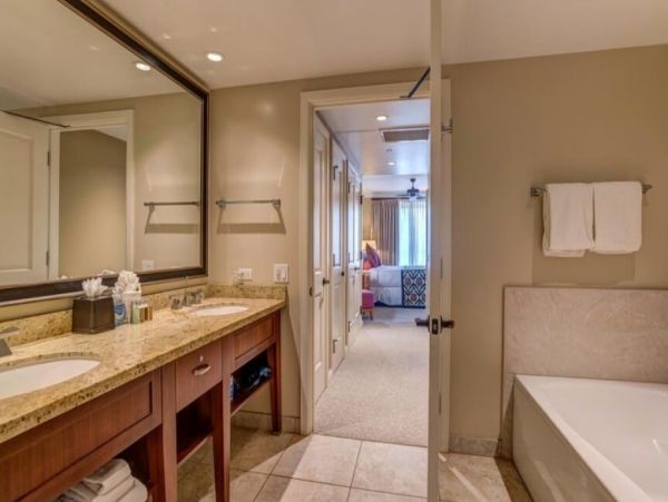 4-Bedroom Tandem Offering Ocean & Mountain Views in Maui
