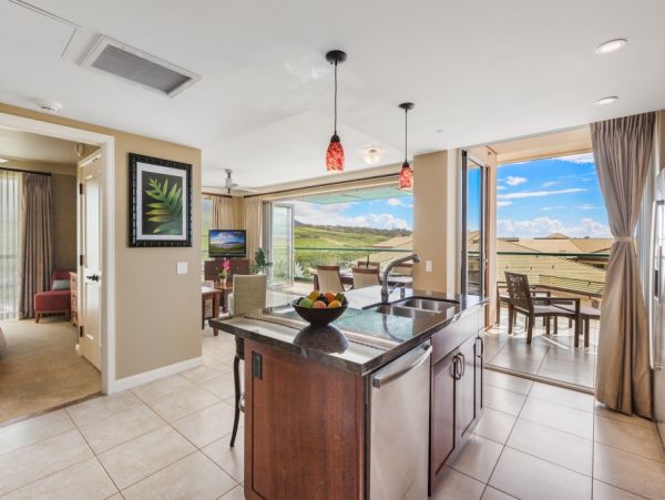4-Bedroom Tandem Offering Ocean & Mountain Views in Maui