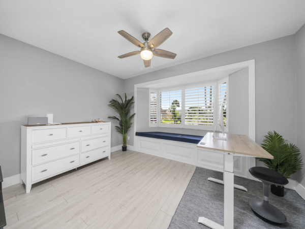 Naples Vacation Rental: Lake Views, Pool & Prime Location